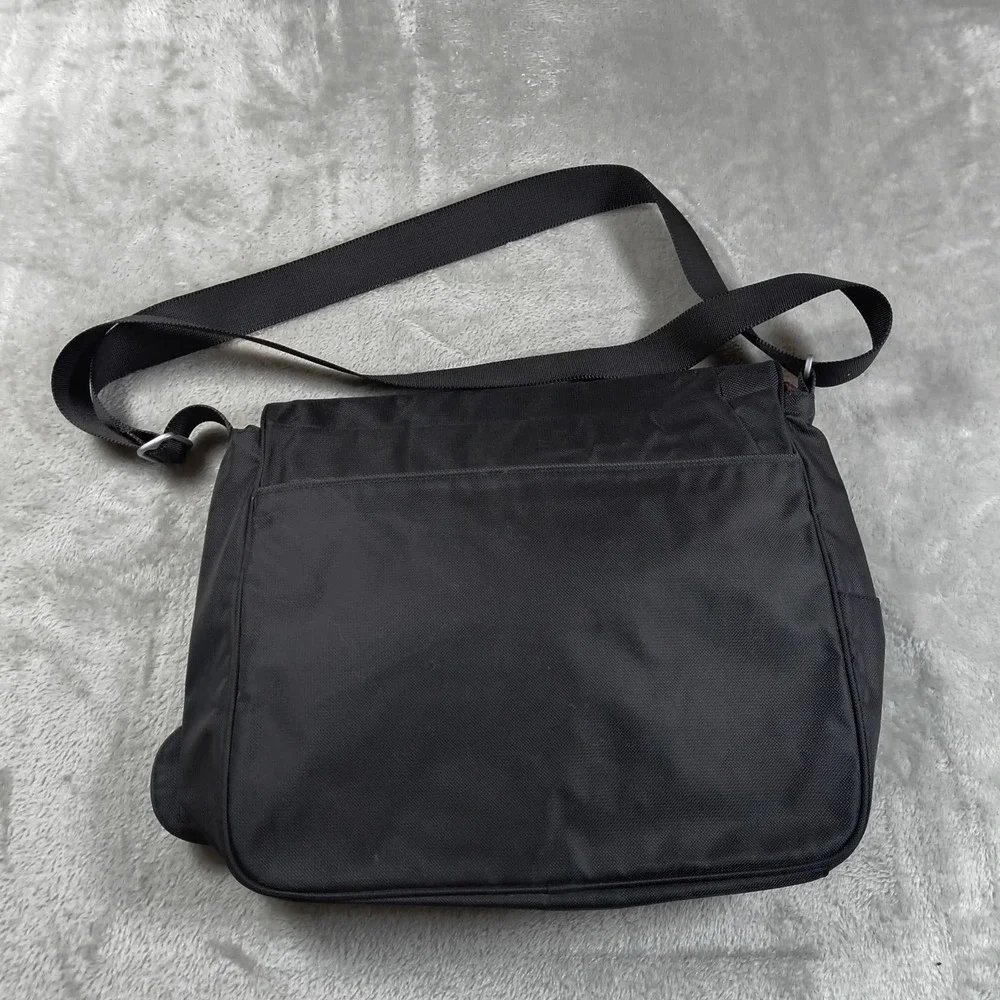 Tumi Messenger Bag Black T‎ Tech 5114D Nylon Crossbody Shoulder Messenger Laptop